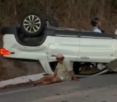 Colisão entre carro e caminhão deixa feridos e provoca congestionamento na BR-316
