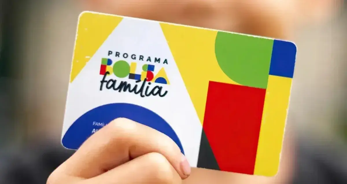 Como manter o Bolsa Família com carteira assinada; veja as regras
