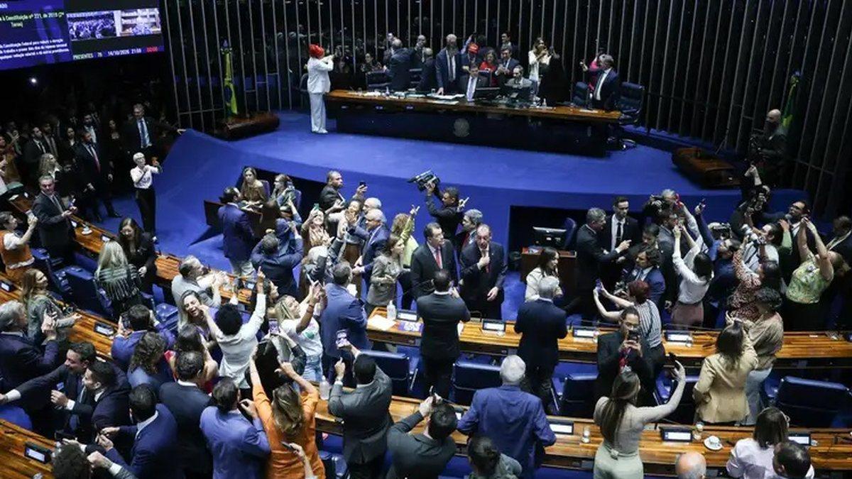 Fim da escala 6x1 aprovado no Senado: o que acontece agora?