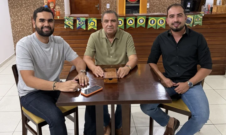 Jovem empresário Davii Kasanova se reúne com o deputado Inácio Loiola e lideranças para discutir o futuro da região riolarguense